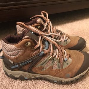 MERRELL Hiking Boots 🥾